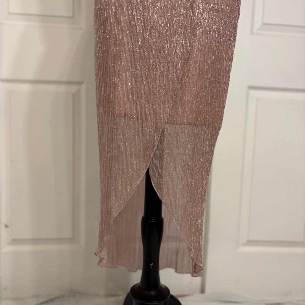 Size medium gold shimmer and sparkle halter style dress. - Picture 11 of 11